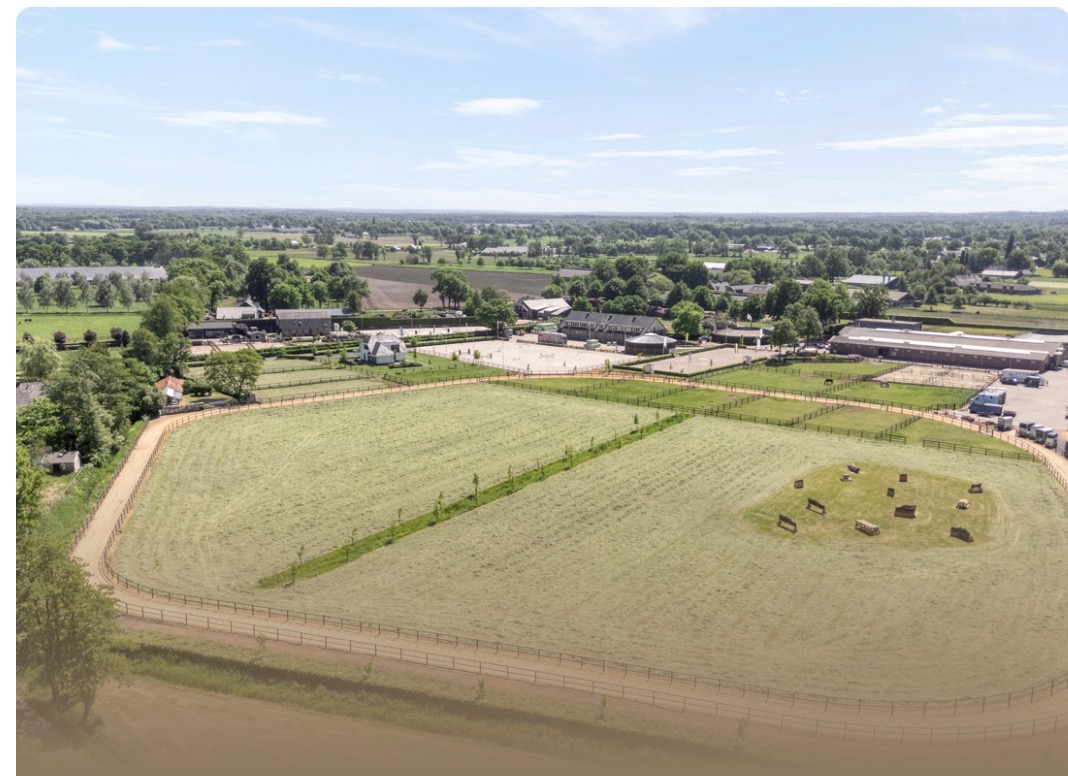 Luchtfoto van The Home of PROUD4 in Harskamp